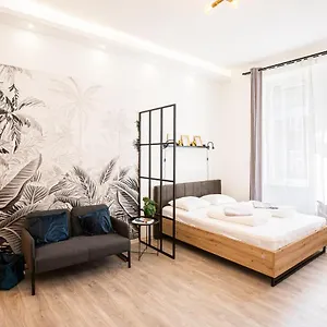  Apartman Gaia House